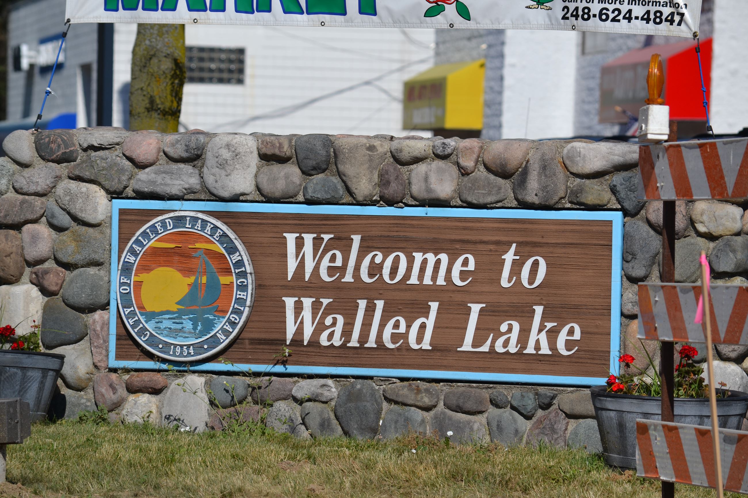 Walled Lake Michigan welcome sign